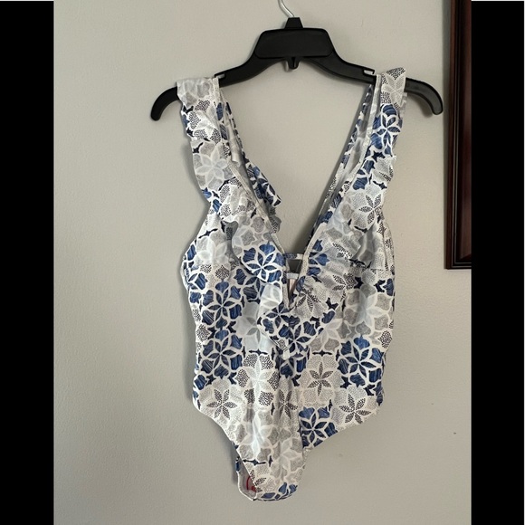 Bathing Suit - Picture 2 of 5